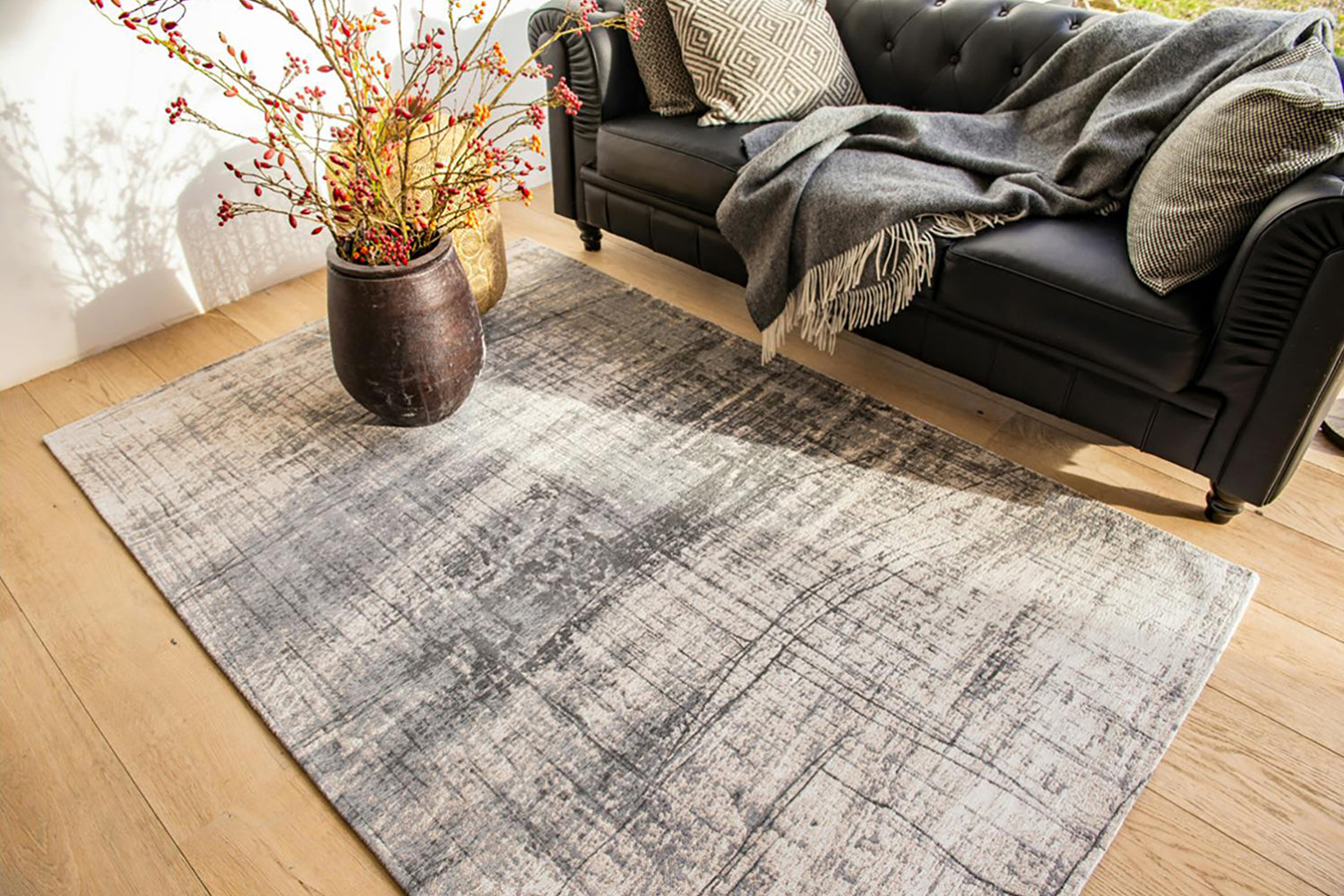 Louis De Poortere | Griff Jersey Stone Eco Rug | Grey/Black | 170 x 240 cm-2