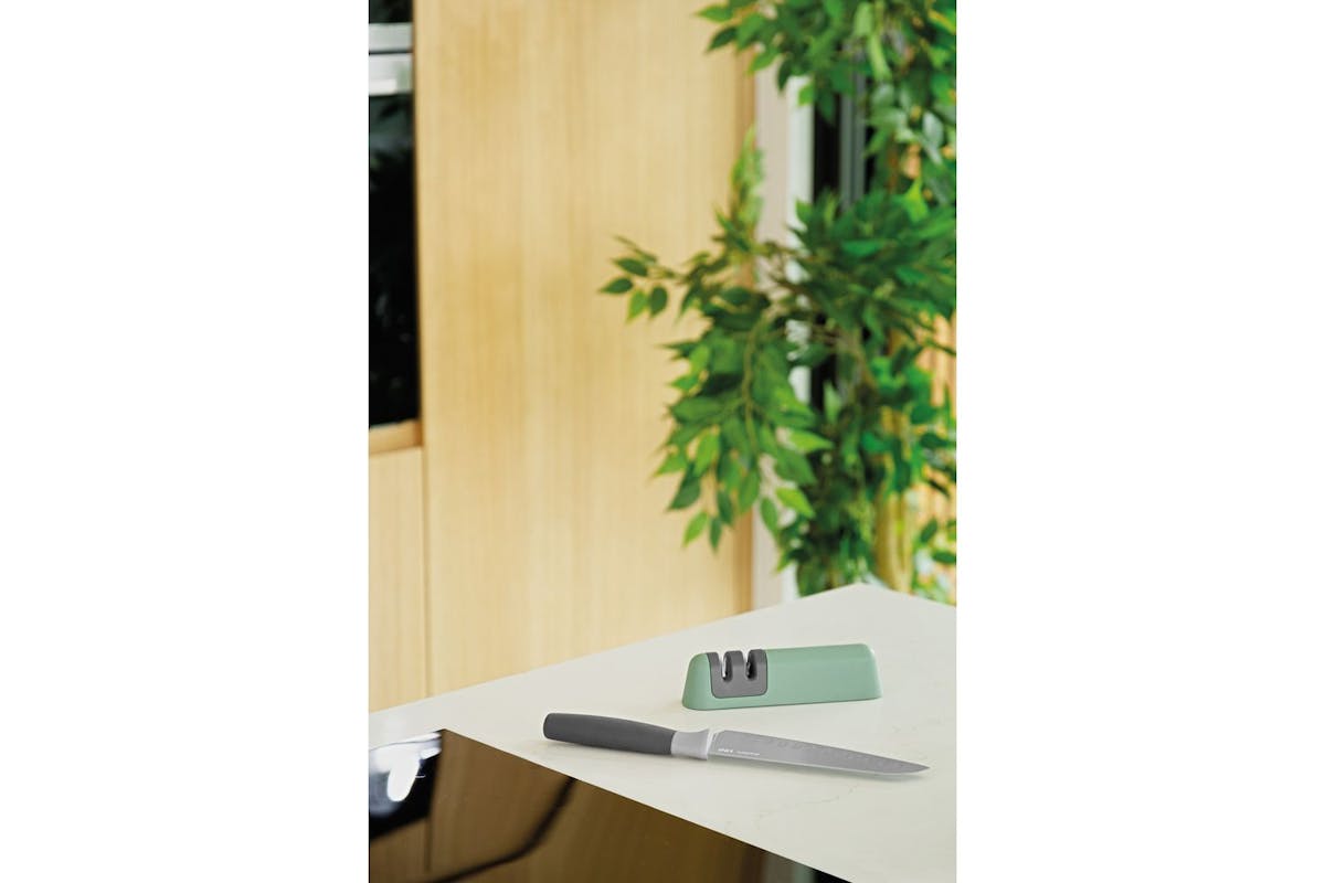Berghoff Two Section Knife Sharpener | Ceramic And Plastic | Green-6
