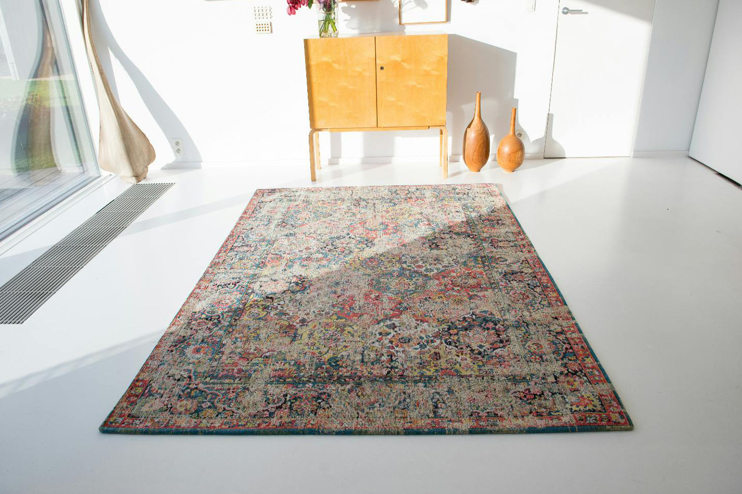 Louis De Poortere | Bakhtiari Janiserry Indoor Eco Rug | Multicolour | 200 x 280 cm-2