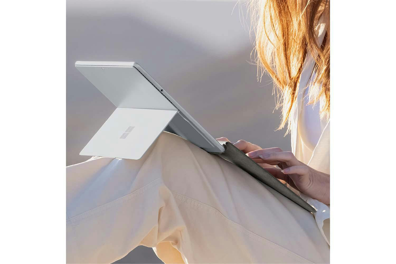 Microsoft Surface Pro Typecover & Surface Slim Pen 2 | Platinum-4