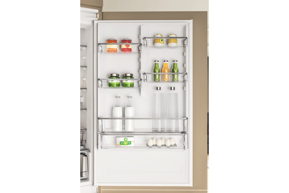 Whirlpool 70/30 Built-in Frost Free Fridge Freezer | WHSP70T122UK-8