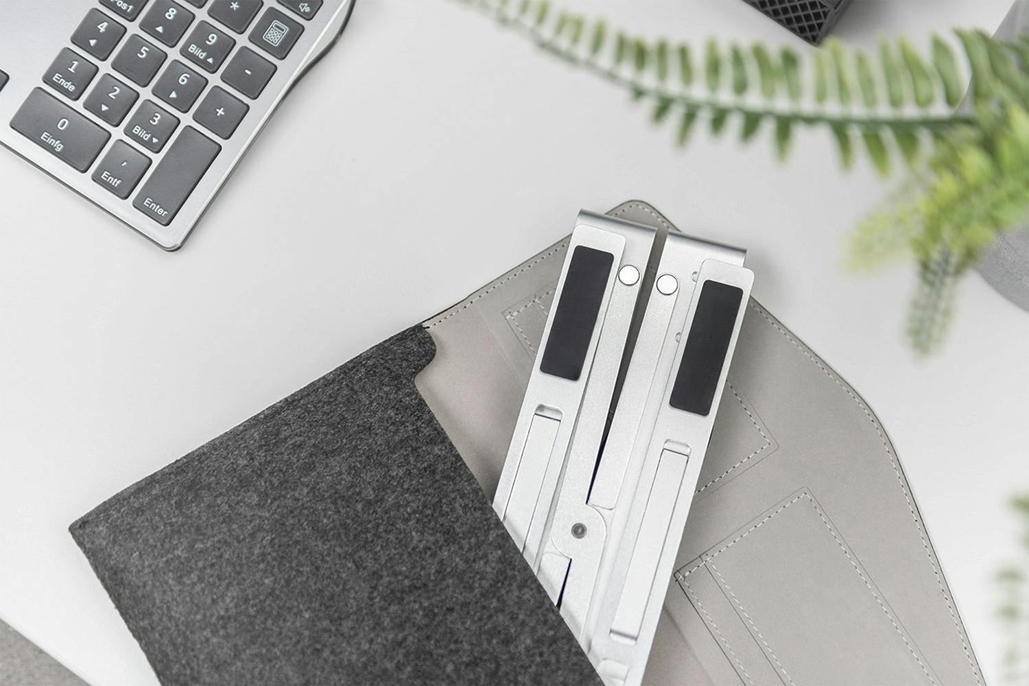 Digitus Variable Notebook Stand with Integrated USB-C Hub with 5 Port | Silver-9