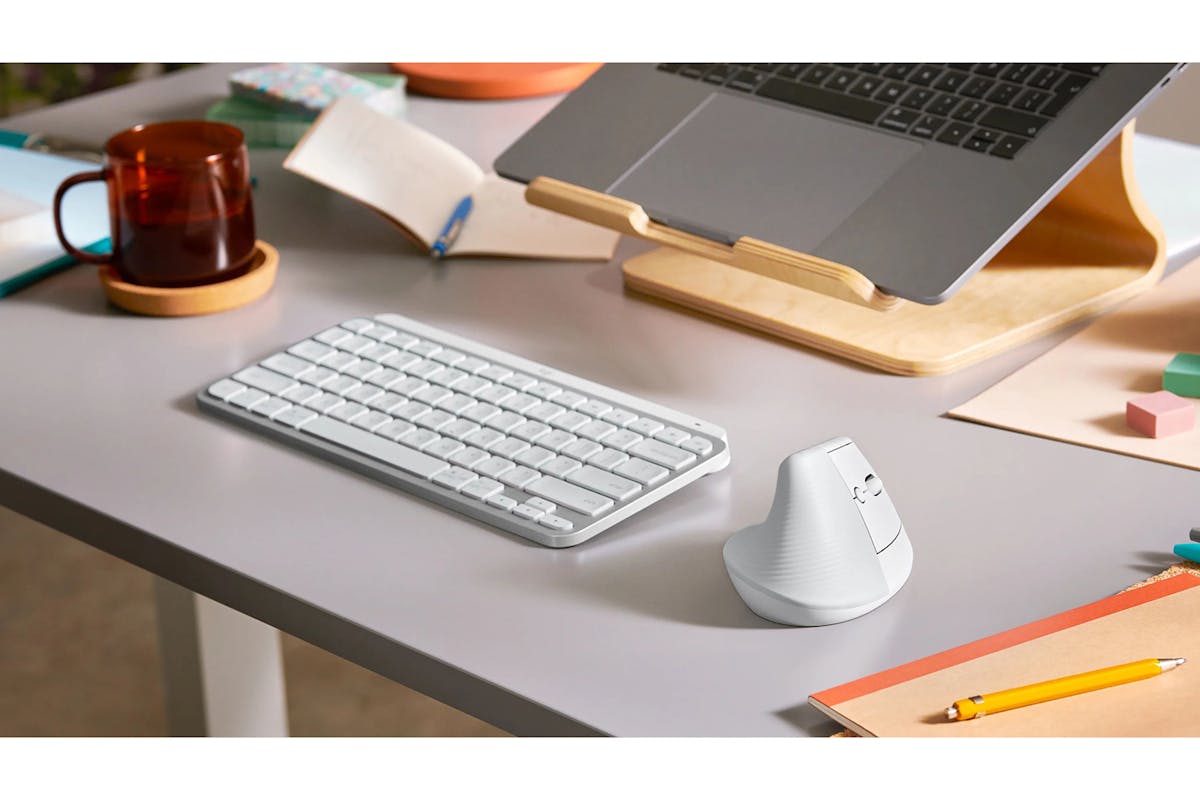 Logitech Ergo Series Lift Vertical Mouse | Off-White-3