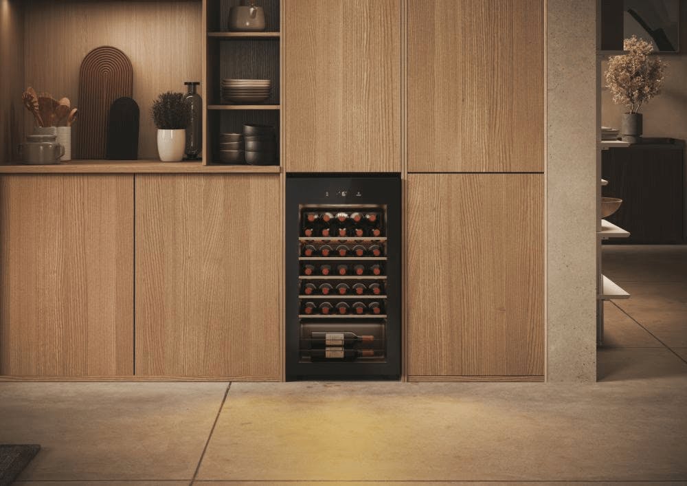 Haier Series 3 Freestanding Wine Cooler | HWS34GGH1K-12