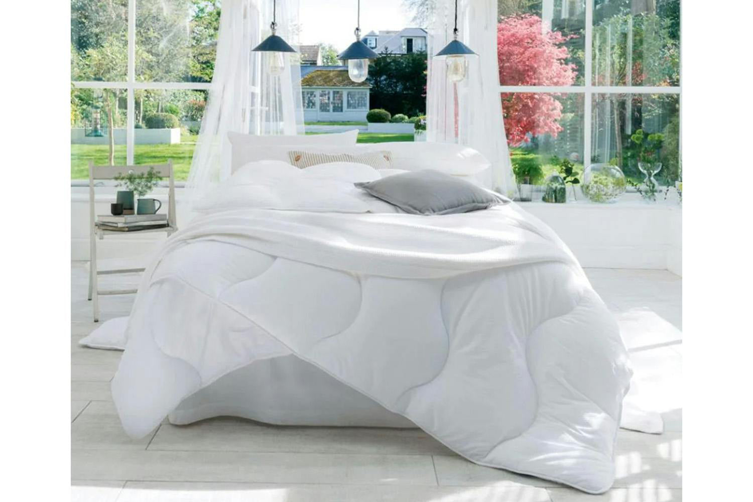 The Fine Bedding Company | Breathe Four Seasons 4.5 Tog & 9 Tog Duvet | Double-2