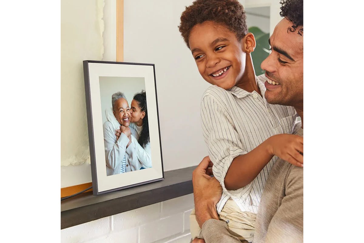 Aura Aspen 12" HD Photo Frame | Ink with Paper Mat-2