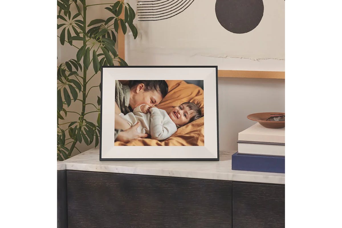 Aura Aspen 12" HD Photo Frame | Ink with Paper Mat-3