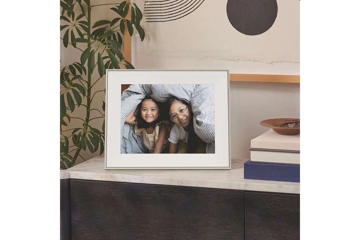 Aura Aspen 12" HD Photo Frame | AF215-MWHT-3