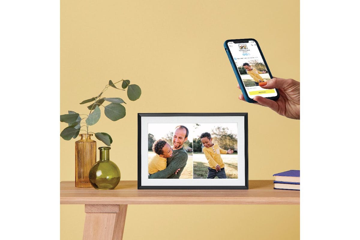 Aura Carver Mat 10.1" Digital Photo Frame with Mat-5