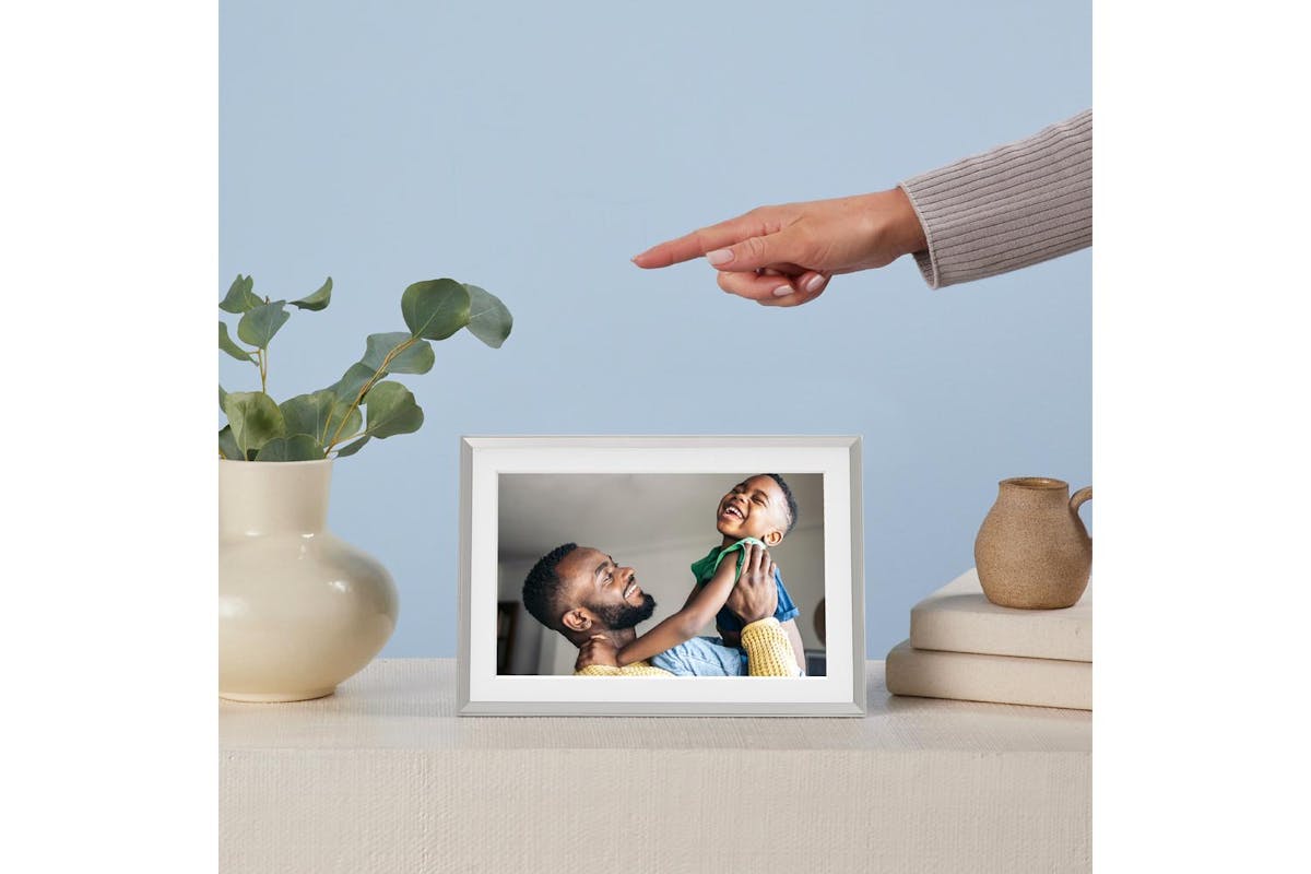 Aura Carver 10.1" Digital Photo Frame Mat Clay-5
