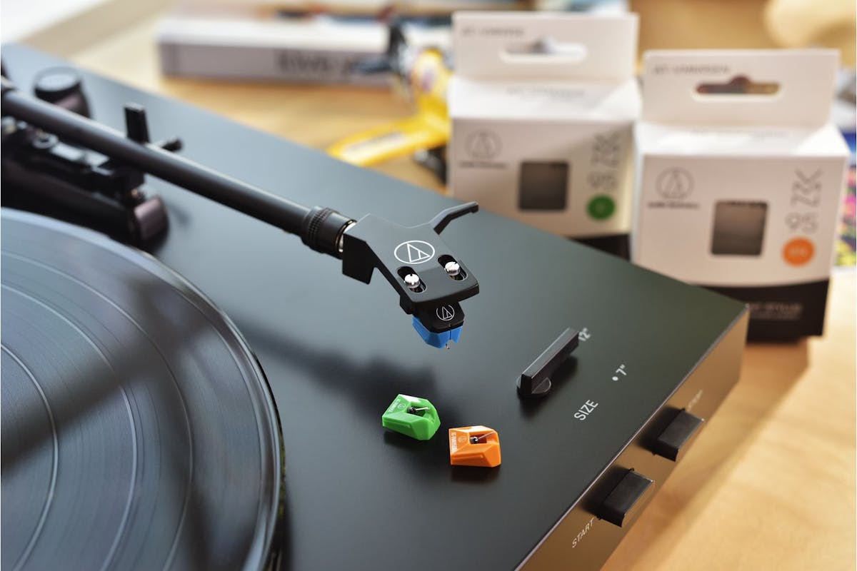 Audio Technica | Fully Automatic Belt-drive Turntable | Bluetooth Compatible | Black-8