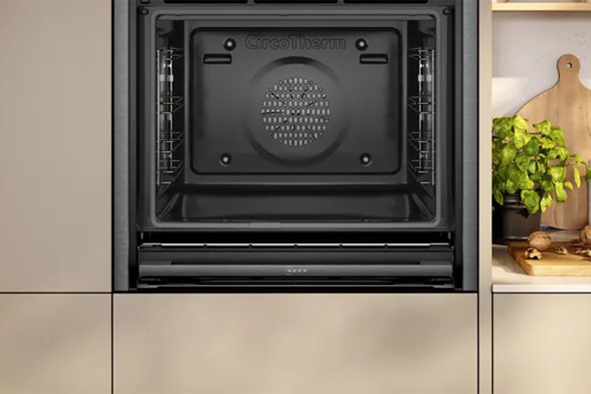 Neff N90 Built-in Single Oven | B64CS71G0B-4