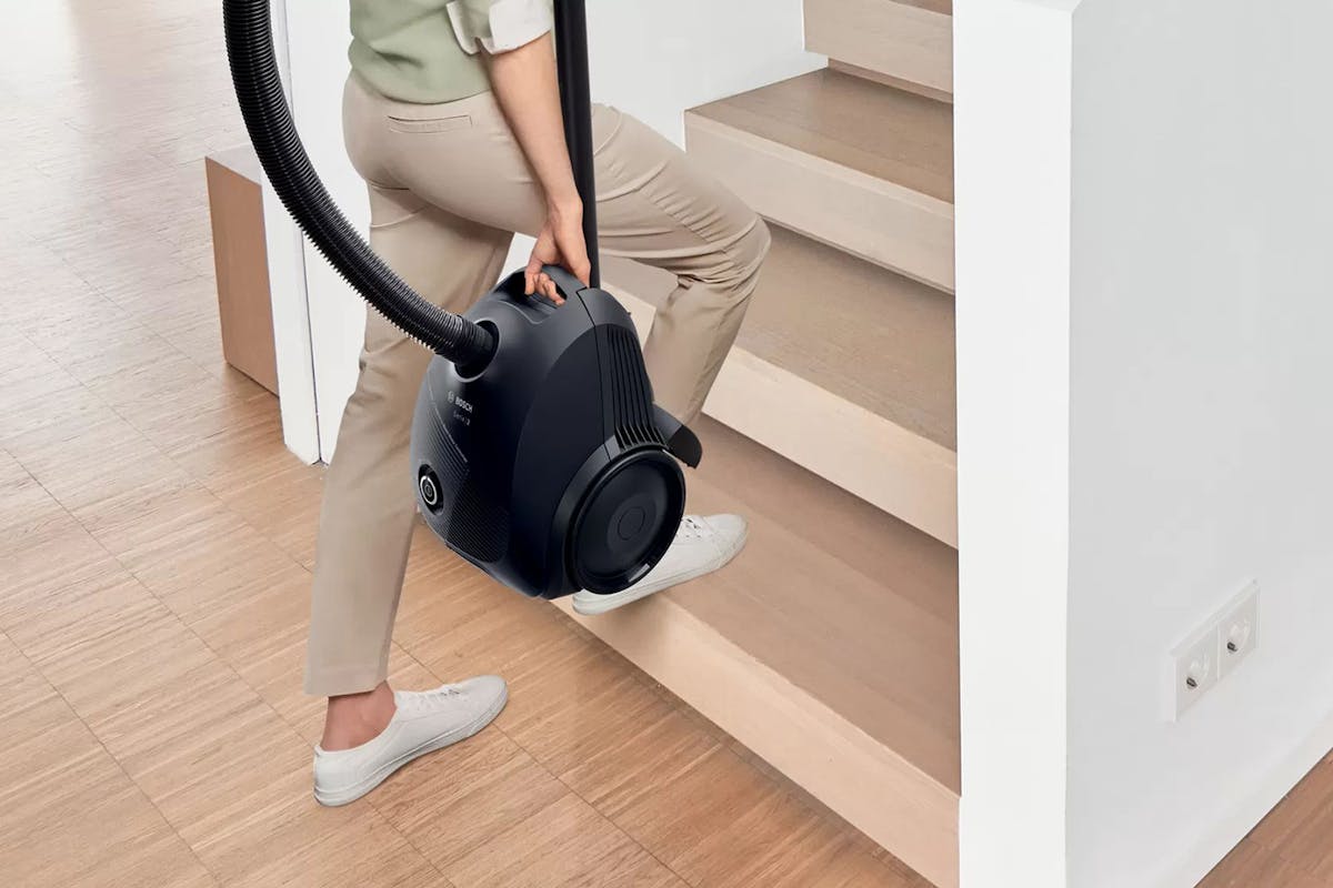 Bosch Series 2 Bagged Vacuum Cleaner | Black-4