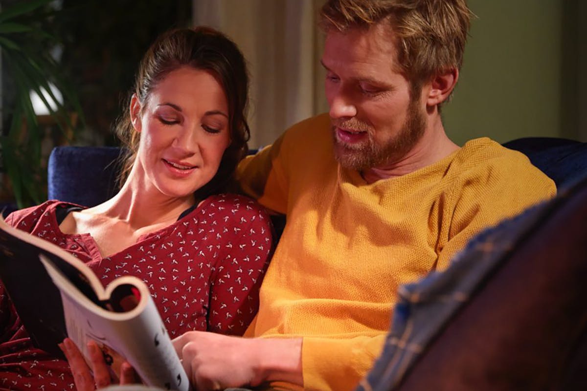 Philips Hue E14 Smart LED Bulbs | 2 Pack-8