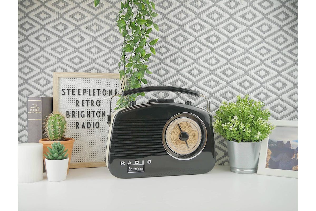 Steepletone BT Retro Radio | Black-2