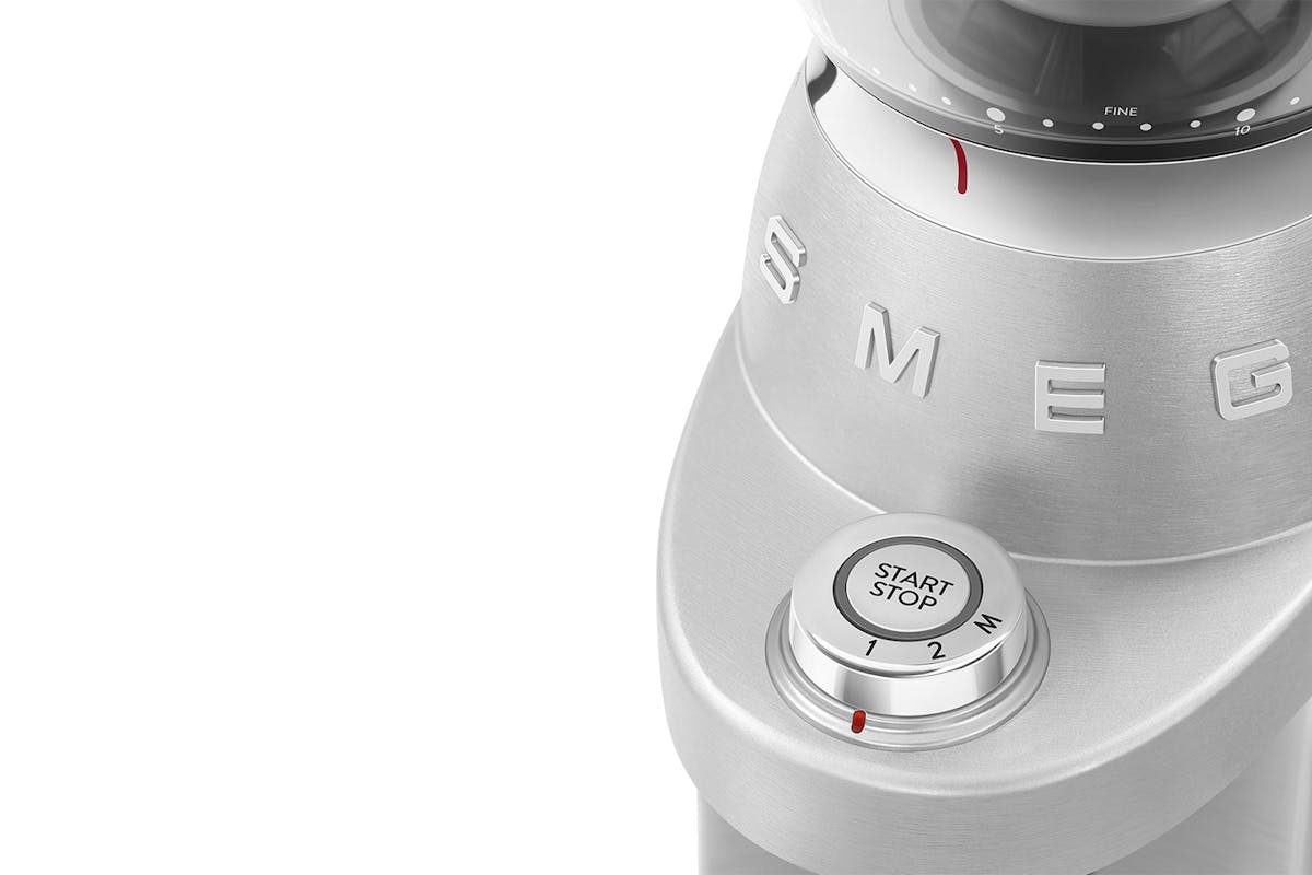 Smeg 50's Style Coffee Grinder | CGF02SSUK | Aluminium-7