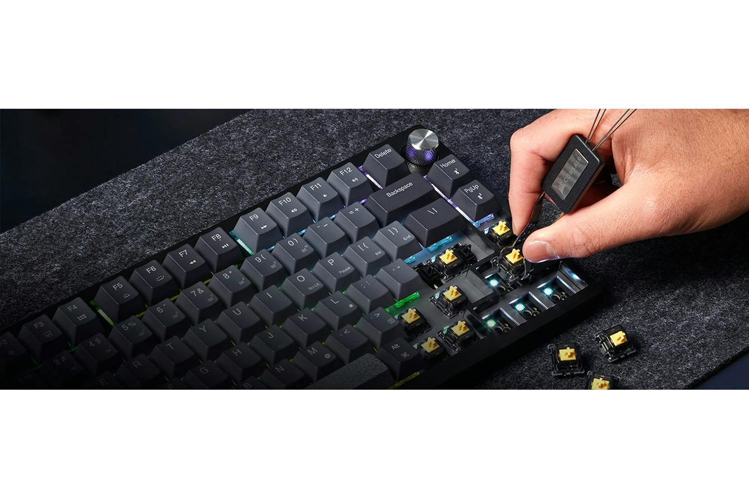 Corsair K65 PLUS Wireless 75% RGB Mechanical Gaming Keyboard | Midnight Gray-14