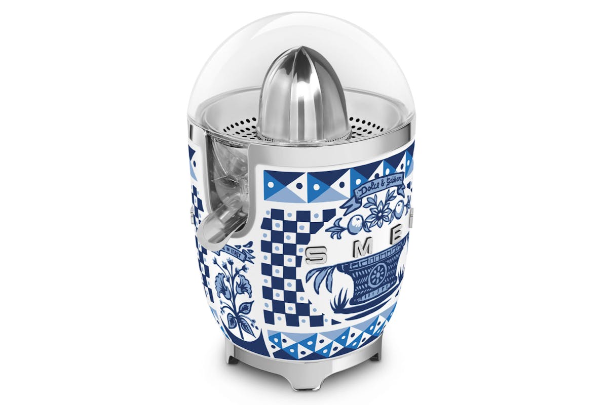 Smeg Dolce and Gabbana Blu Mediterraneo Citrus Juicer | CJF01DGBUK-5