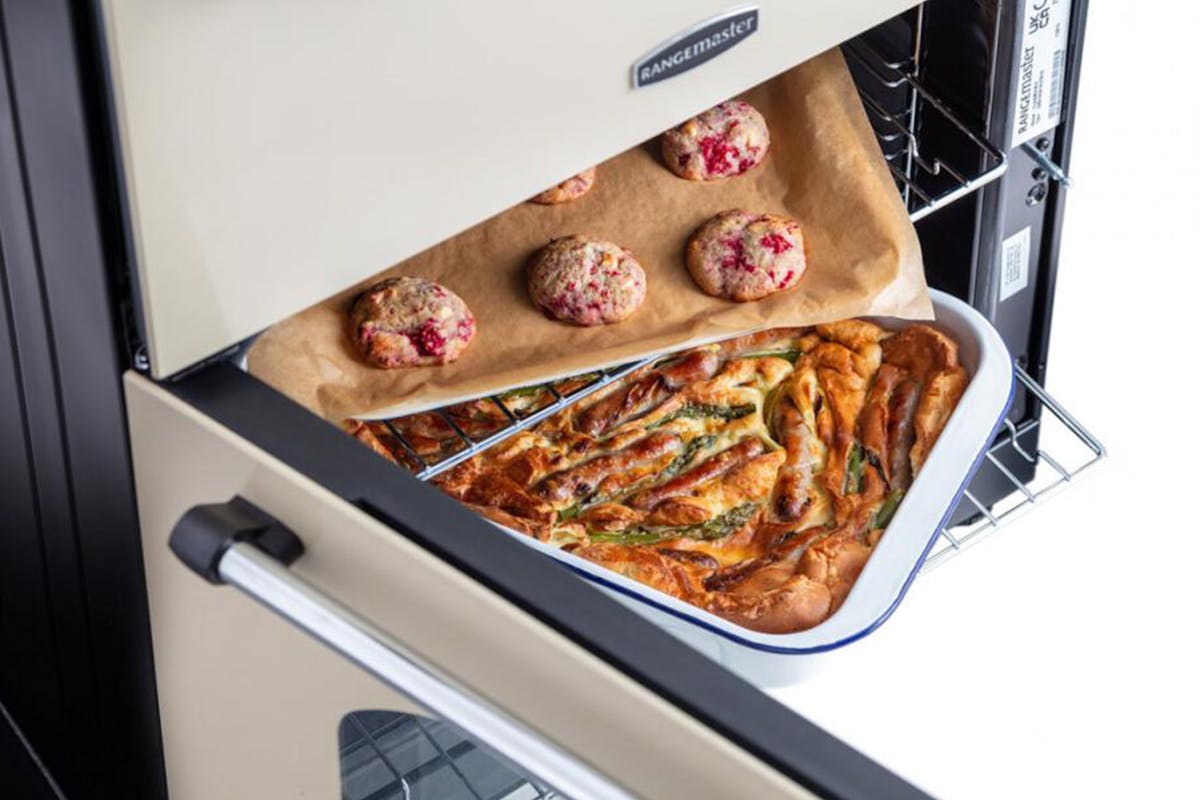 Rangemaster Classic 60cm Gas Cooker | CLA60NGFCR/C | Cream-5