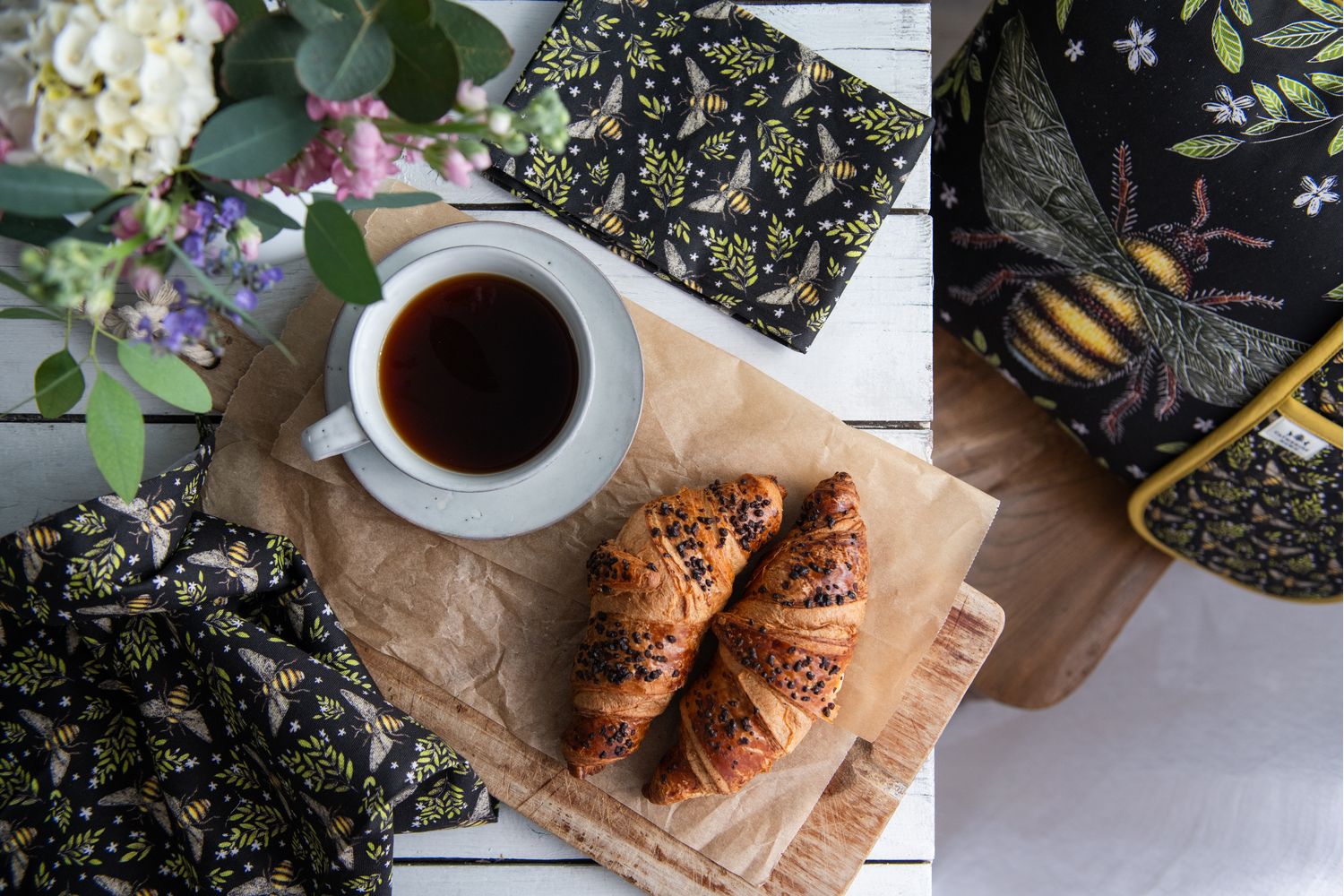 Cloth Napkins - Bee Pattern - Home Giftware-3