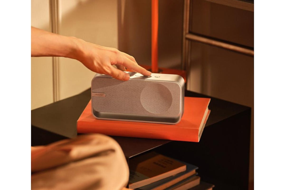 Bose SoundLink Home Bluetooth Speaker | Light Silver-7