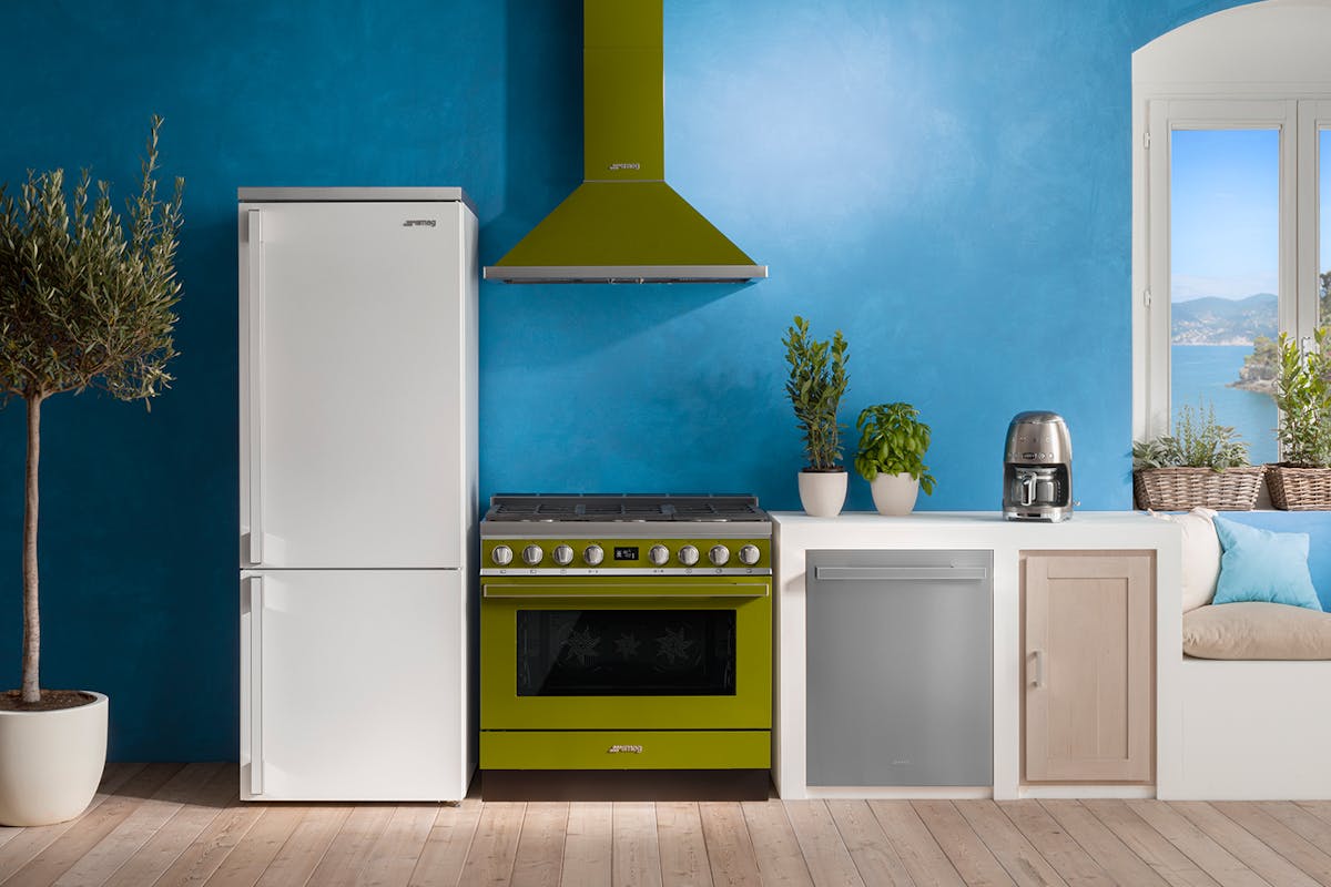 Smeg Portofino 90cm Dual Fuel Range Cooker | CPF9GPOG | Olive Green-3
