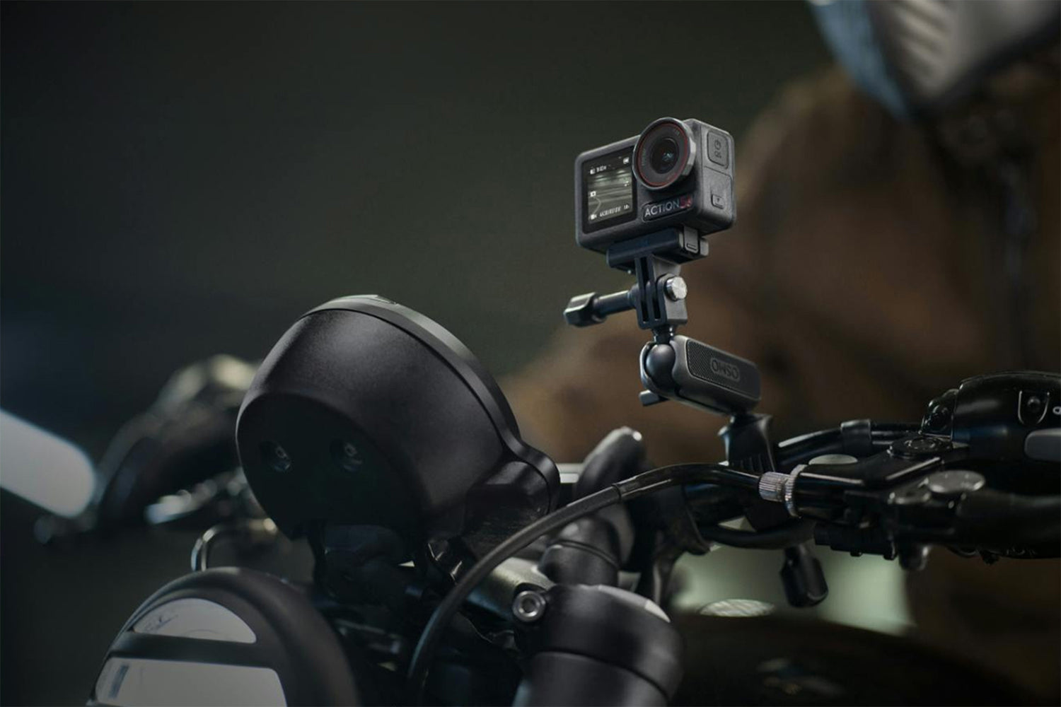 DJI Osmo Action 5 Pro Adventure Combo-8