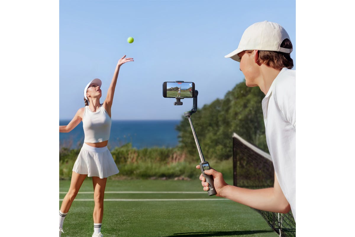 DJI Osmo Mobile 8P Gimbal Advanced Tracking Combo-2