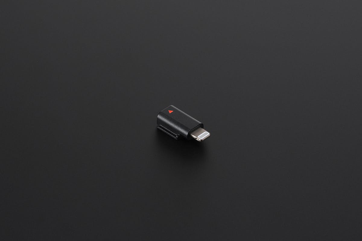DJI Mic 3 Mobile Phone Adapter Lightning-2