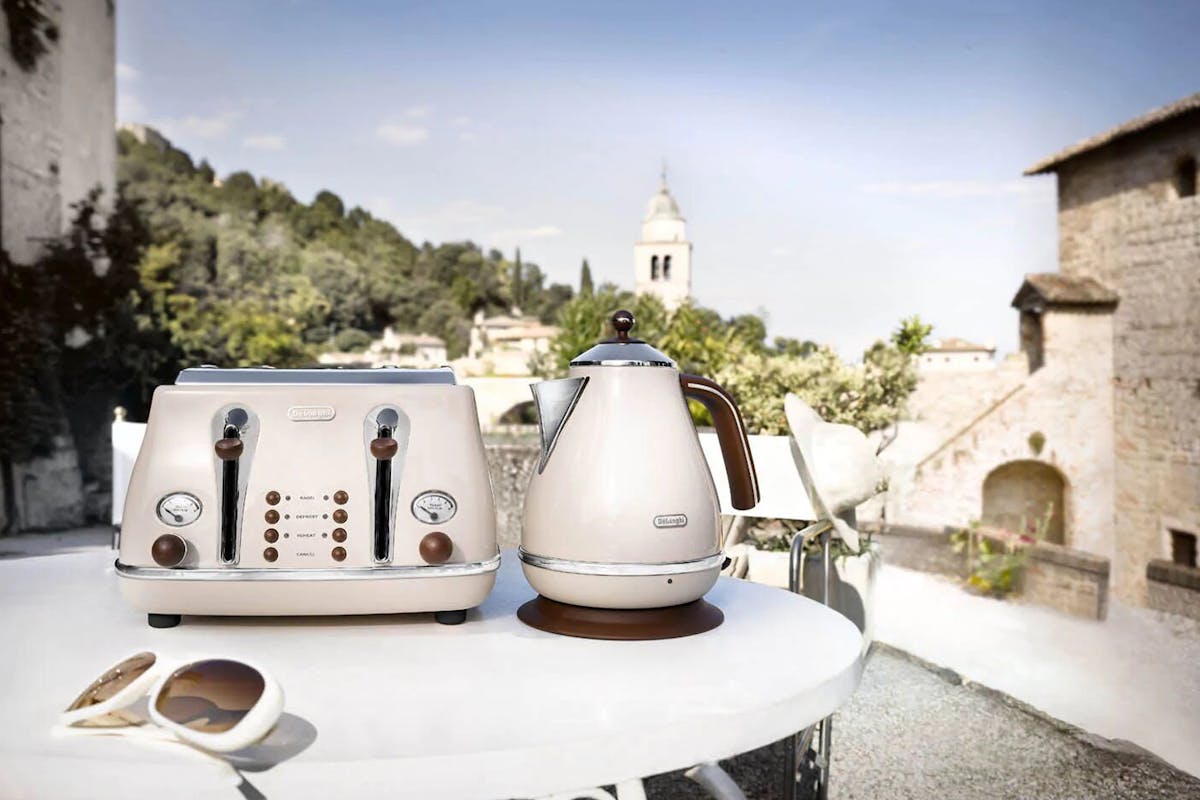 DeLonghi Icona Vintage 4 Slice Toaster | CTOV4003BG | Beige-2