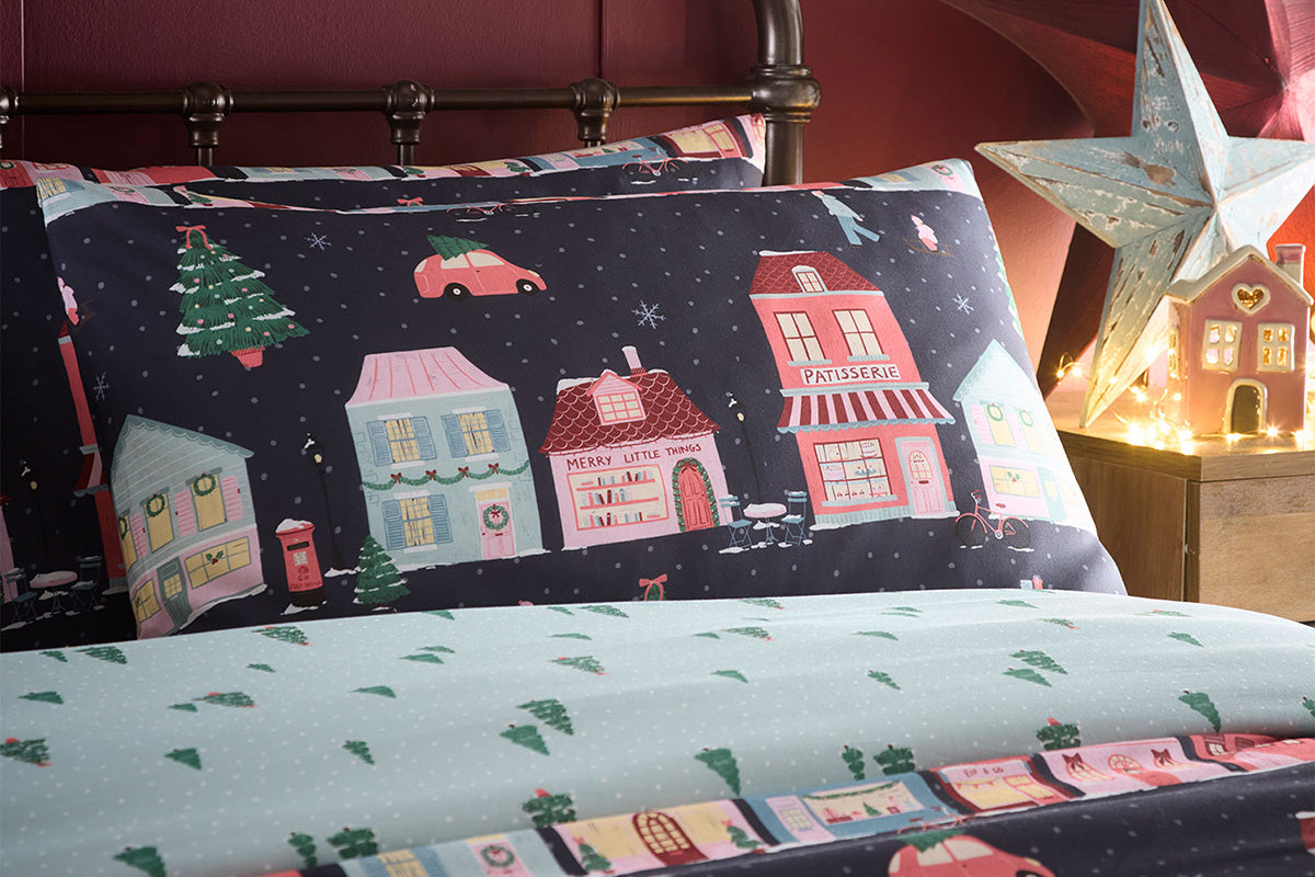 Fusion | Christmas Houses Duvet Cover Set | Navy | King-2