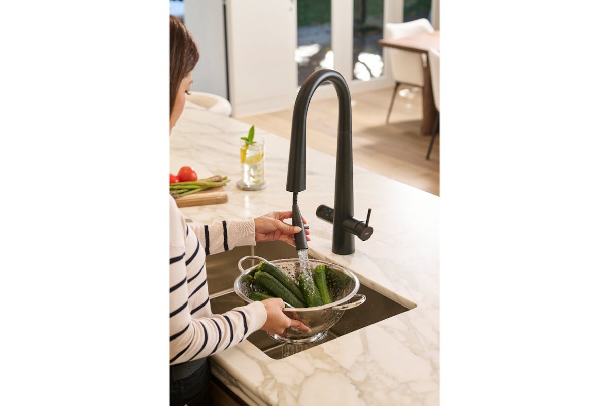 Zip Water HydroTap G5 Celsius Plus Pull-Out All in One Boiling Chilled Hot & Cold Tap | Matt Black-2