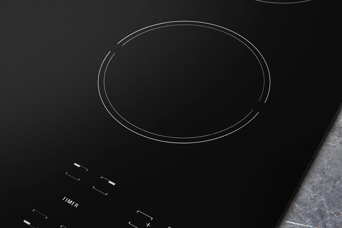 Hotpoint 77cm Electric Ceramic Hob | HR724BH-4