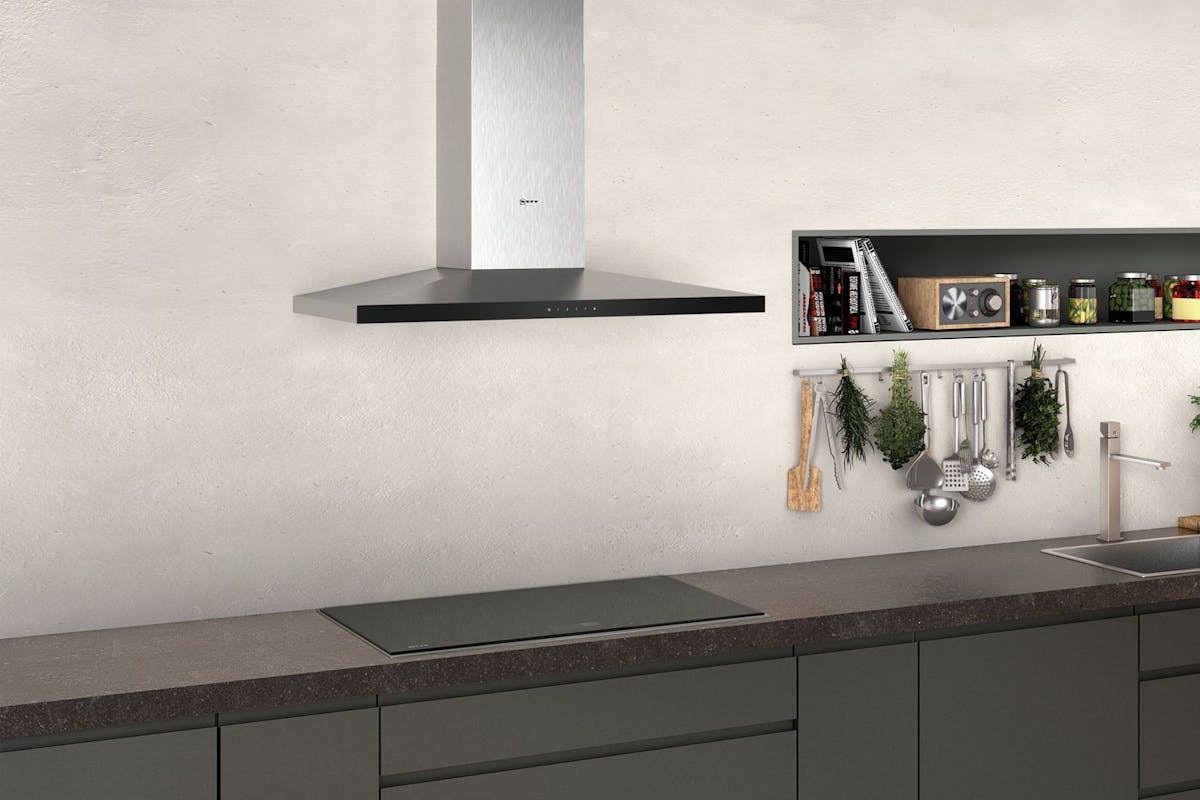 Neff 90cm Pyramid Chimney Hood | D94QFM1N0B-3
