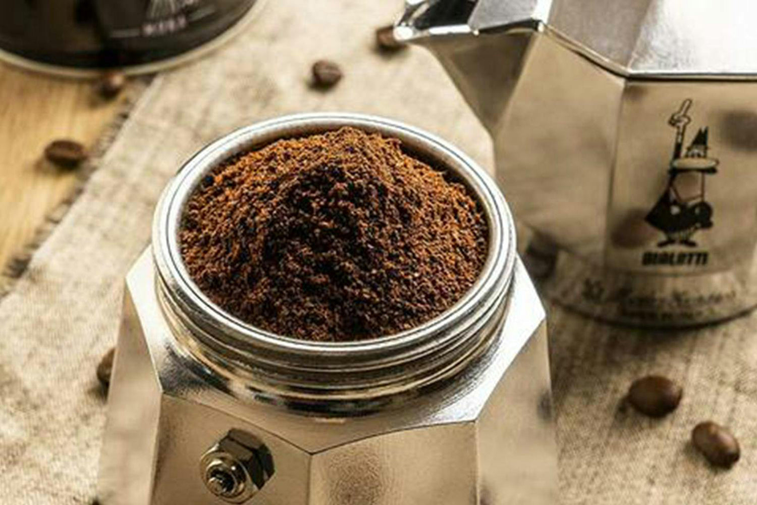 Bialetti | Moka Express Traditional Italian Moka Pot | 6 Cup | Silver-7