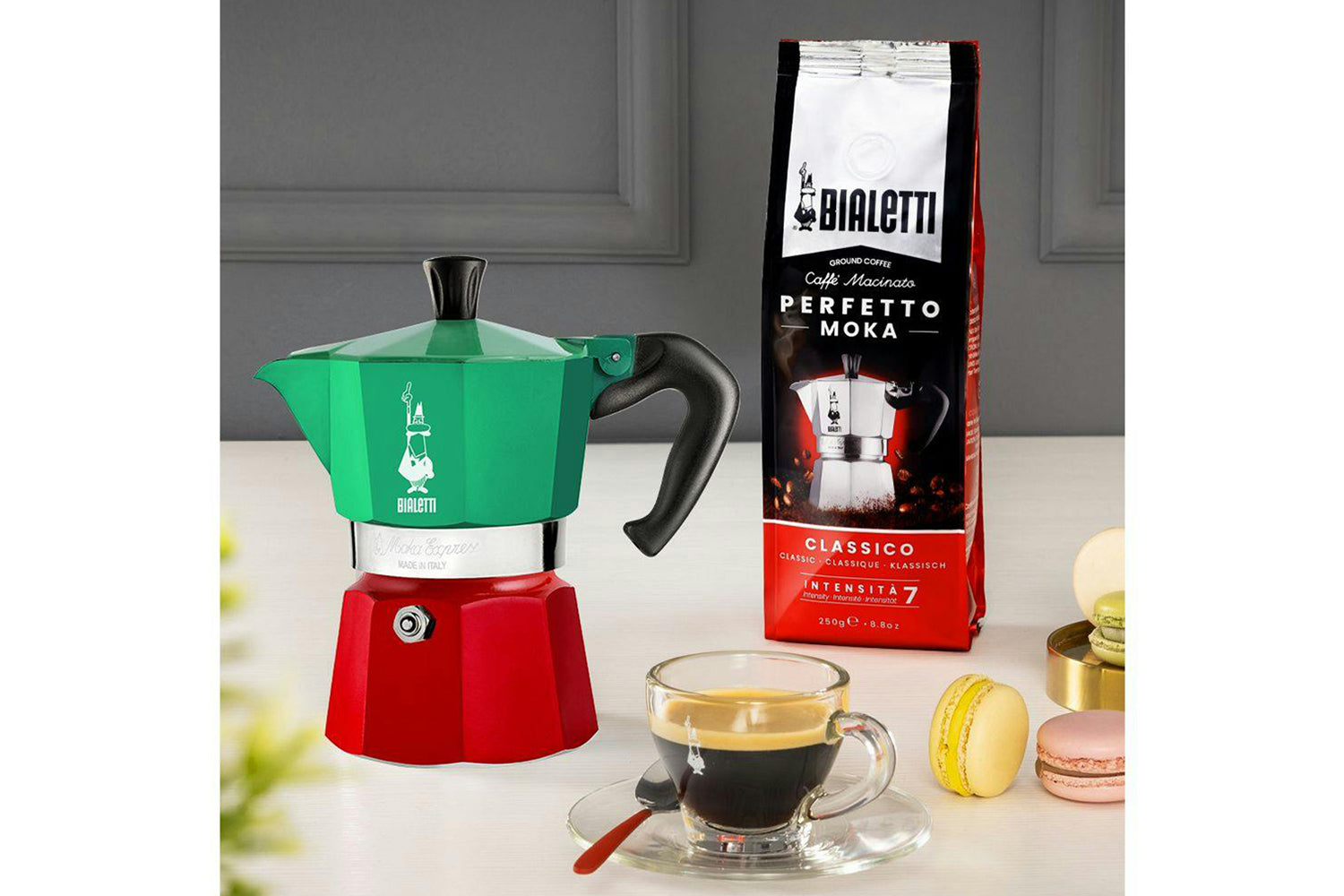 Bialetti | Moka Express Classic Italian Moka Pot | 6 Cup | Green/Red-2