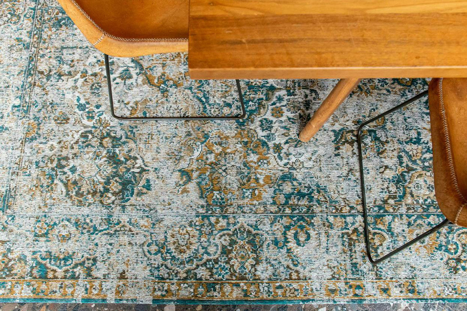 Louis De Poortere | Bakhtiari Fener Indoor Eco Rug | Multicolour | 240 x 340 cm-2