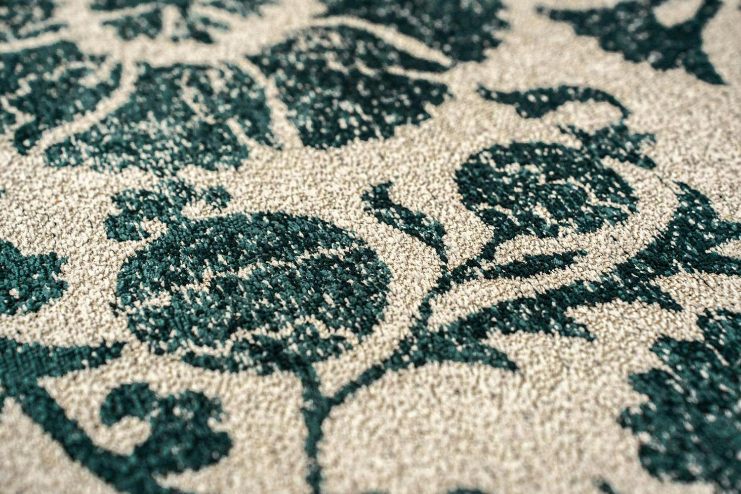 Louis De Poortere | Suzani Eco Rug | Green | 280 x 390 cm-8