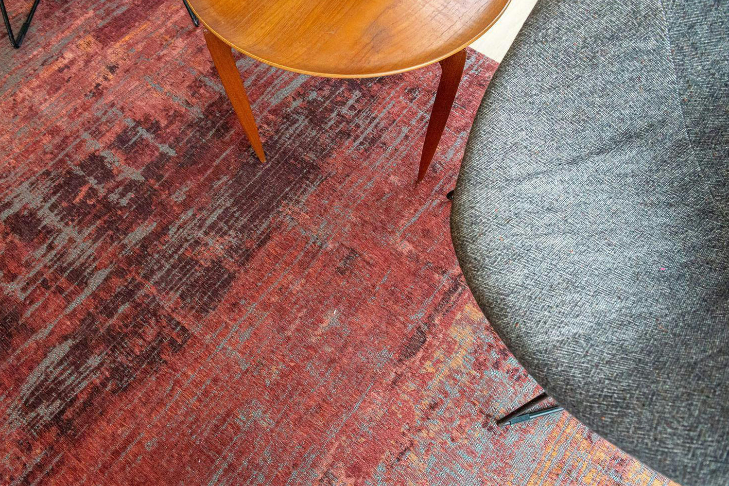 Louis De Poortere | Streaks Eco Rug | Red | 240 x 340 cm-3