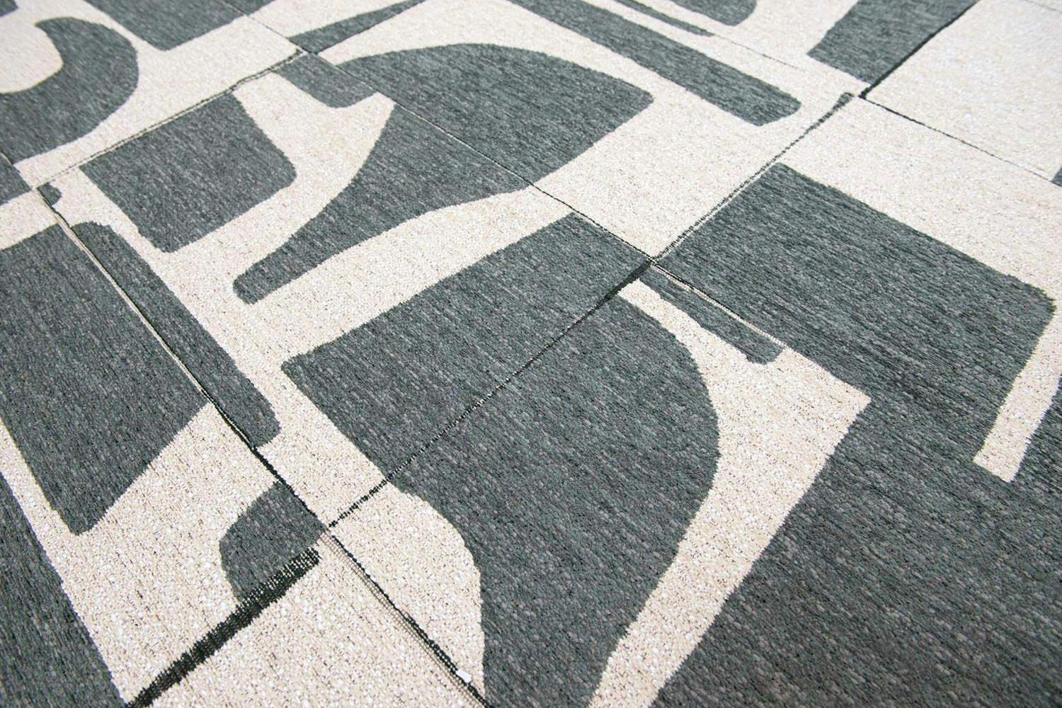 Louis De Poortere | Papercut Indoor Eco Rug | Beige/Green | 240 x 340 cm-5
