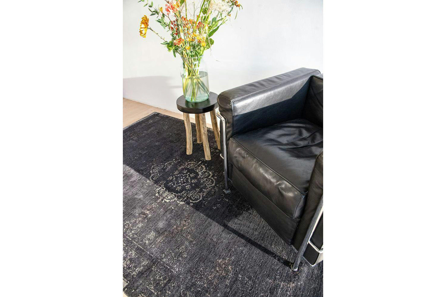 Louis De Poortere | Medallion Eco Rug | Mineral Black | 80 x 150 cm-7