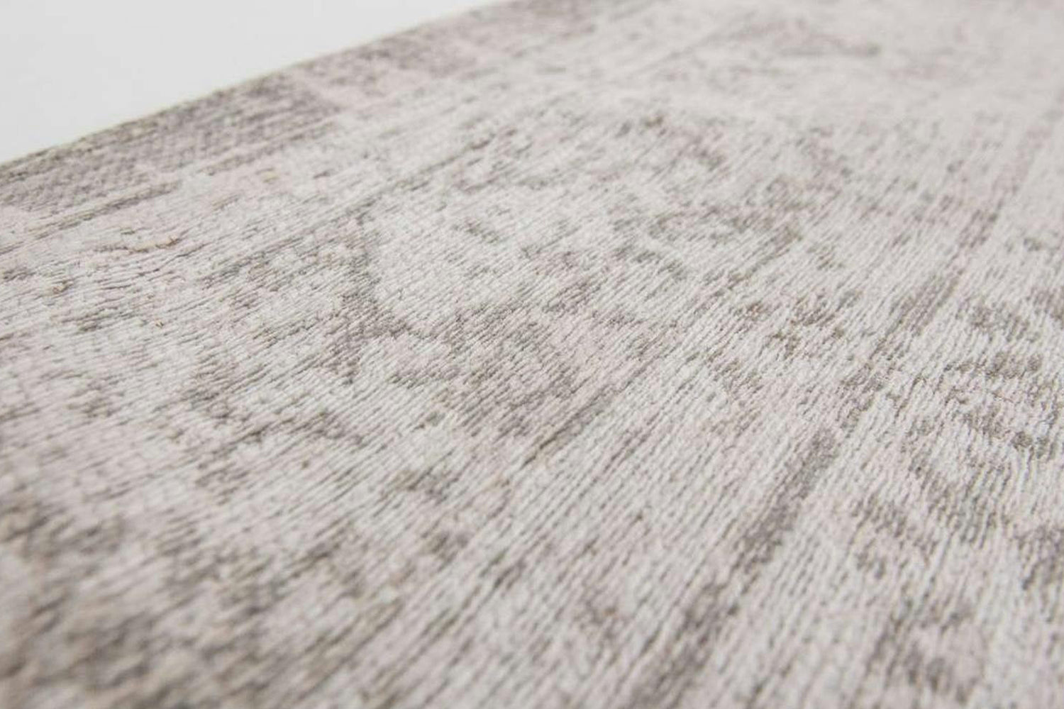 Louis De Poortere | Medallion Eco Rug | Salt & Pepper | 240 x 340 cm-4