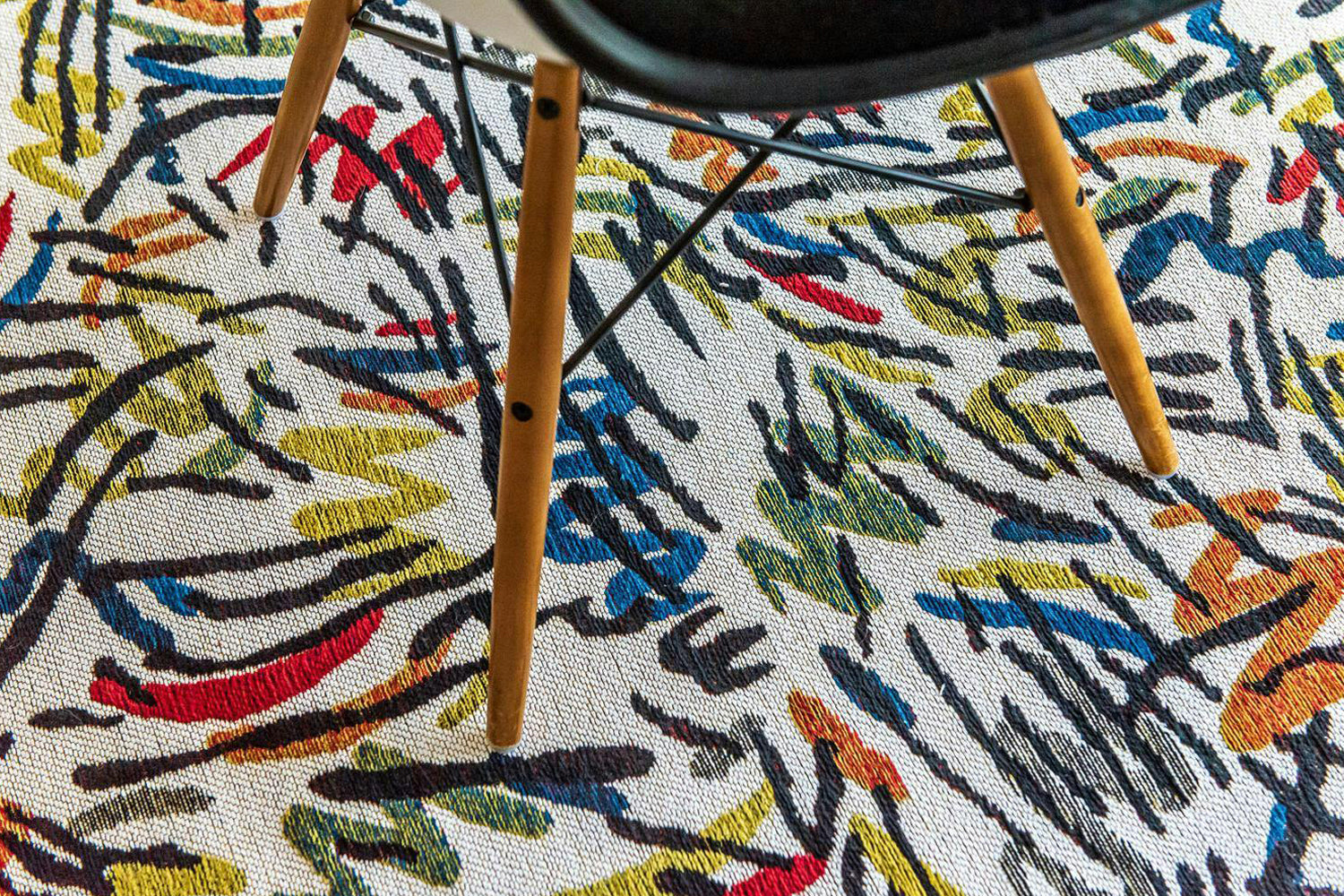 Louis De Poortere | Graffito Street Graph Eco Rug | Multicolour | 100 x 140 cm-5