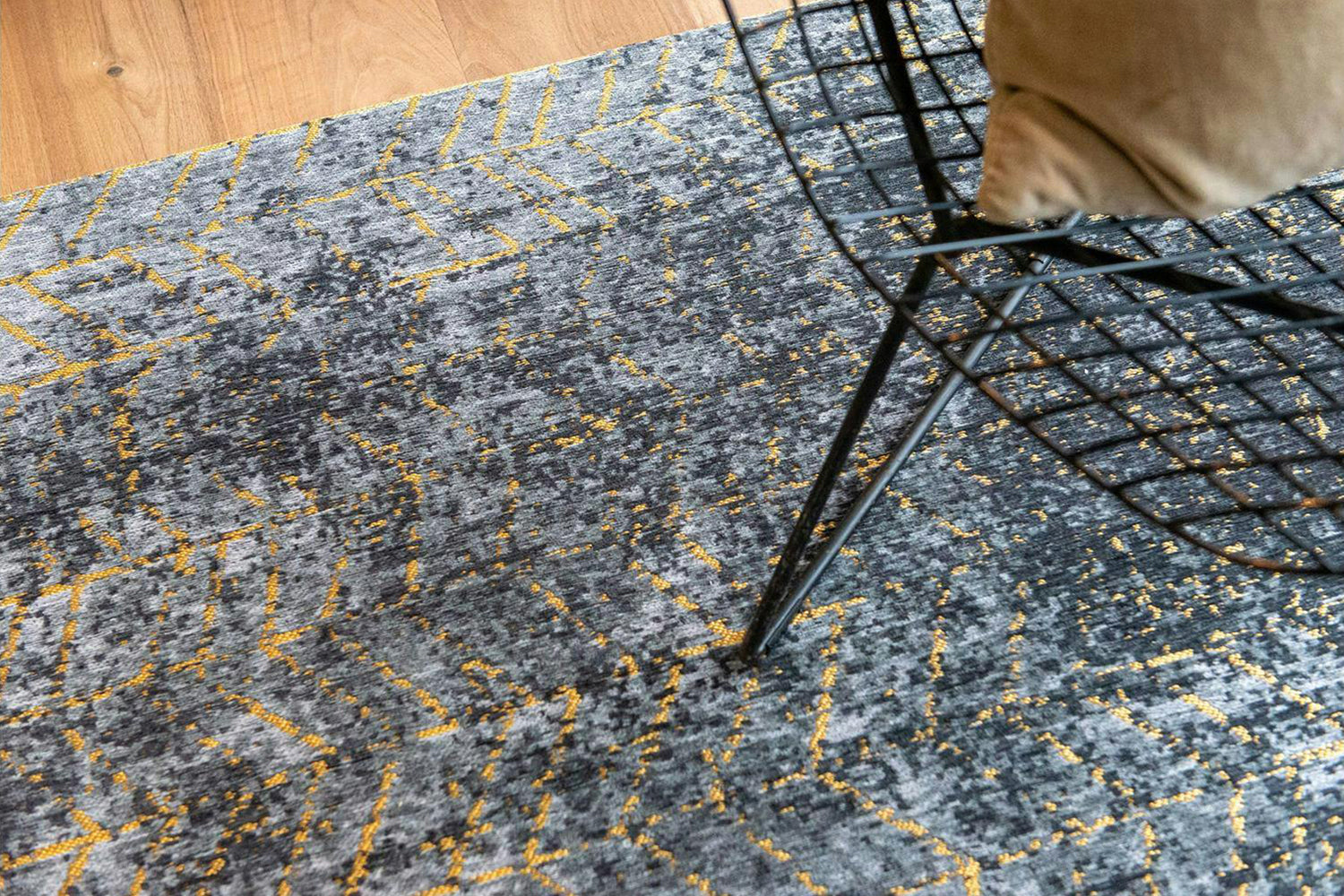Louis De Poortere | Jacob's Ladder Eco Rug | Broadway Glitter | 240 x 340 cm-3