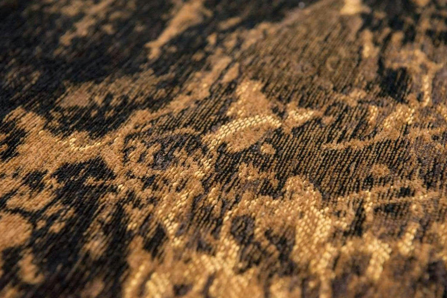 Louis De Poortere | Cracks Eco Round Rug | Orange | 140 x 140 cm-2