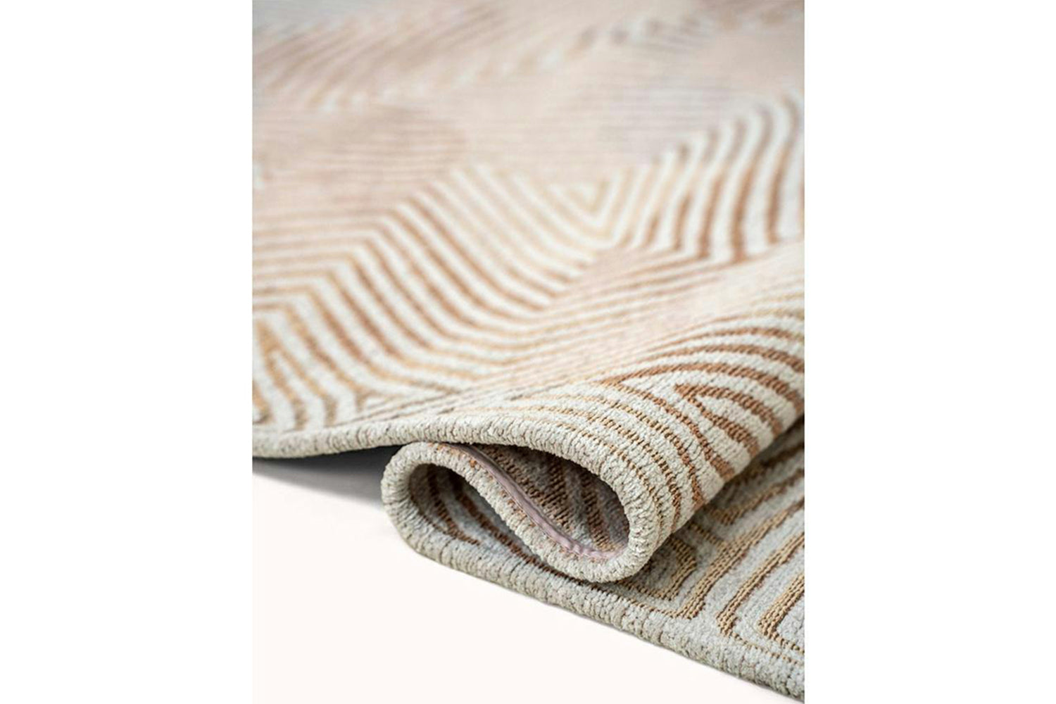 Louis De Poortere | Coral Indoor Eco Rug | Red | 140 x 200 cm-3