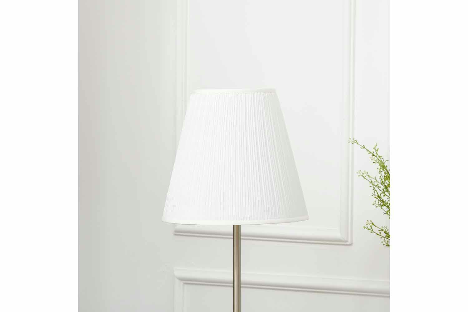 Homcom | Living Room Mid Century Floor Lamp | White/Silver-7