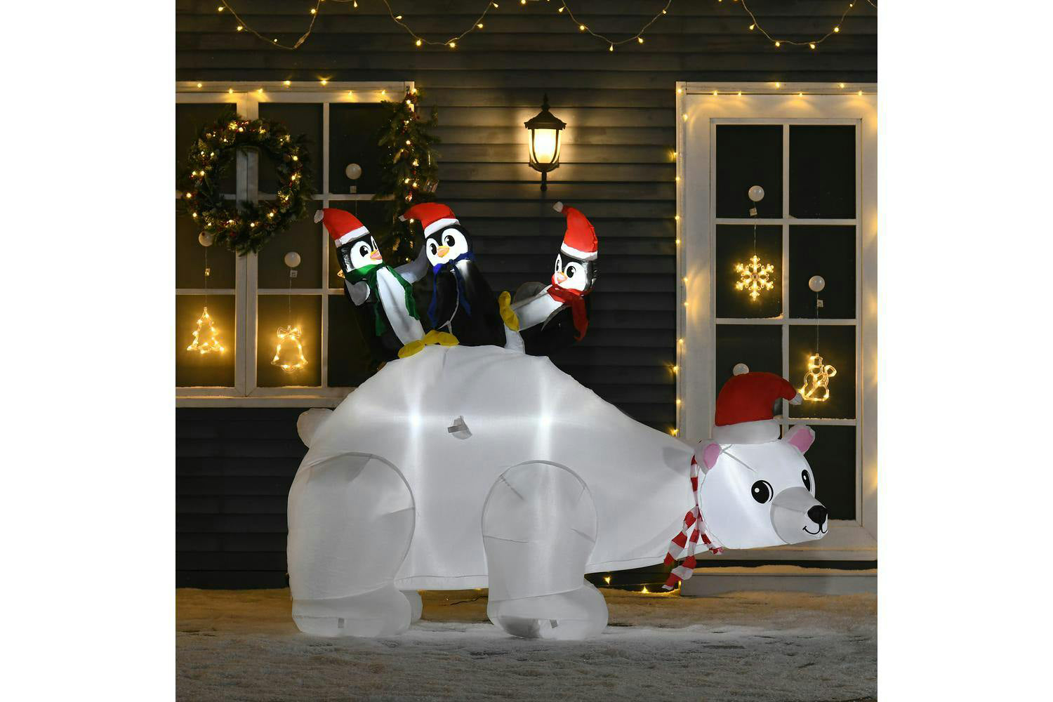 Homcom | Outdoor Christmas Inflatable Display with Penguins and Polar Bear | 5ft-2
