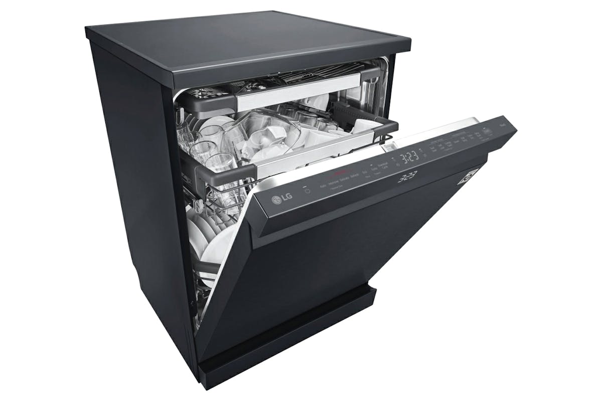 LG Series 7 TrueSteam™ QuadWash™ Freestanding Dishwasher | 14 Place | DF587HMS-4