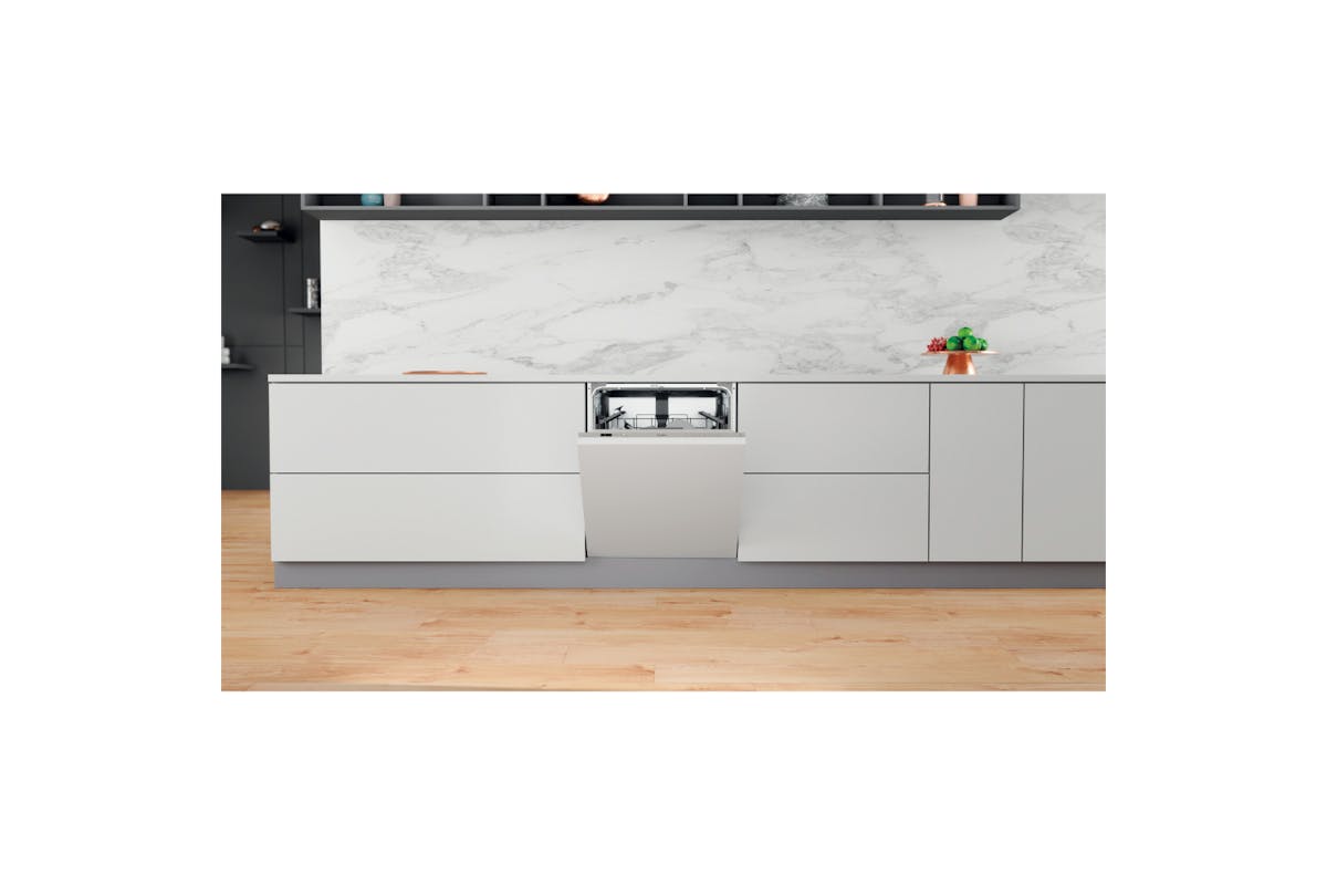 Whirlpool Integrated Dishwasher | 14 Place | WIC3C26NUK-4